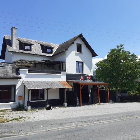 Grand appartement sympa 7 personnes au cœur de la vallée parking privé terrasse plein sud Argelès-Gazost Extérieur photo