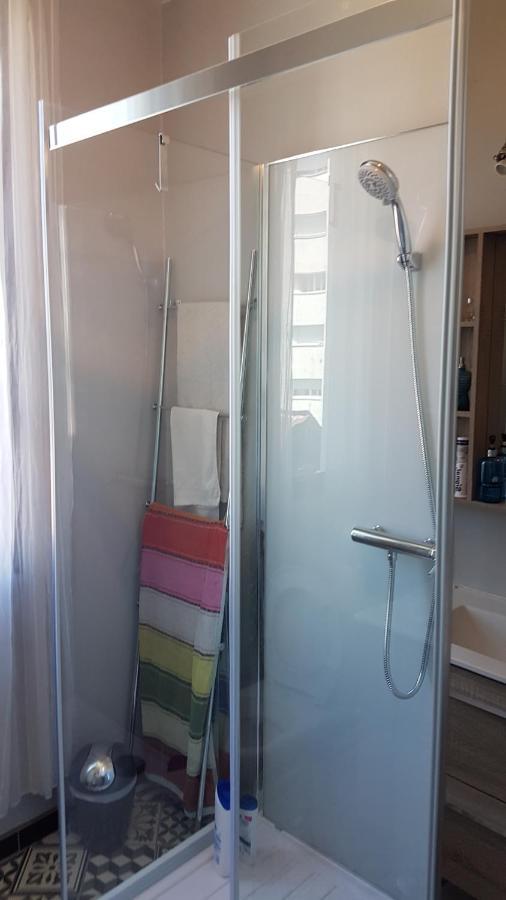 Grand appartement sympa 7 personnes au cœur de la vallée parking privé terrasse plein sud Argelès-Gazost Extérieur photo